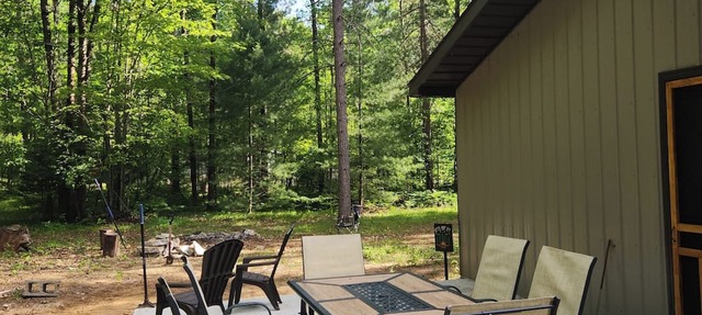 Up North Cottage/ORV Trail with in minutes in Kalkaska