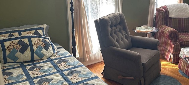 Charming 1-bedroom apartment with WiFi, AC in peaceful Allegan in Allegan