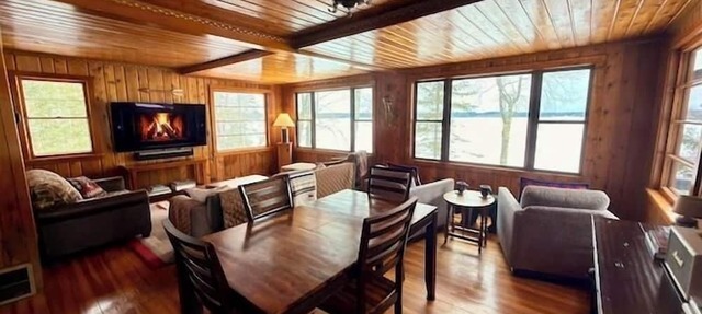 *Top Rated* Cozy Lake Cottage Big St. Germain in St. Germain