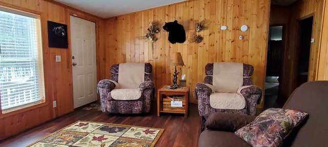 The Un-Rustic Woods Escape - 3BR, AC, Wi-Fi in Crivitz