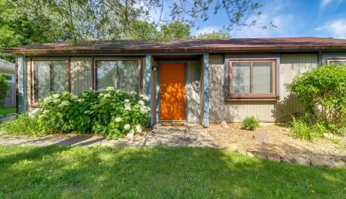 4 Mi to U-M Campus! Extended Stays Welcome! in Ann Arbor