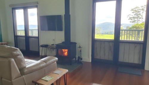 Couples Accessible Cabin, Zarina Country Cabins, 6 in Witta