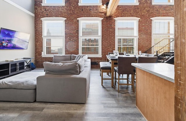 Meridian Lofts 